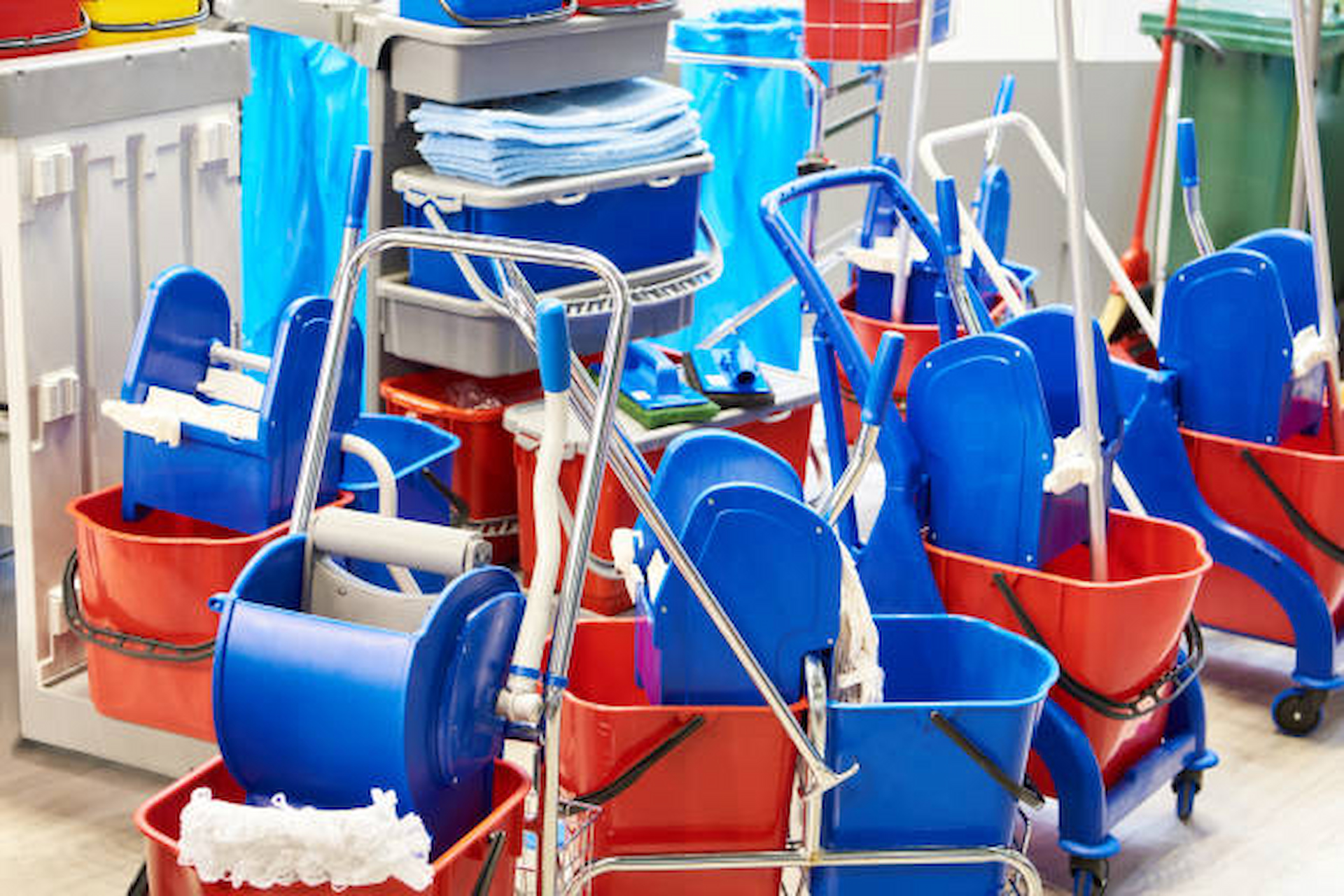 why-you-must-consider-a-house-cleaning-skip-hire-services