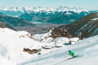 Switzerland’s mountains are more than just a winter getaway – they’re a complete experience. From world-class slopes to charming villages and peaceful stays